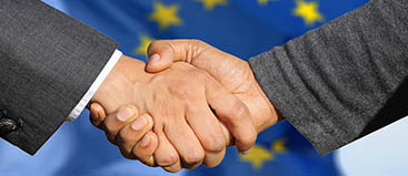 Porte du SGAE avec drapeaux